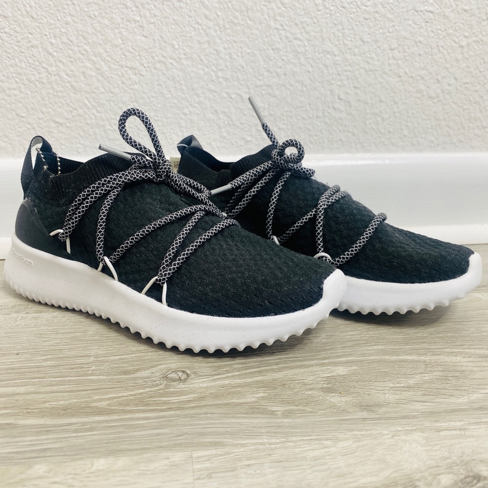 ‼️ Adidas running shoes ‼️